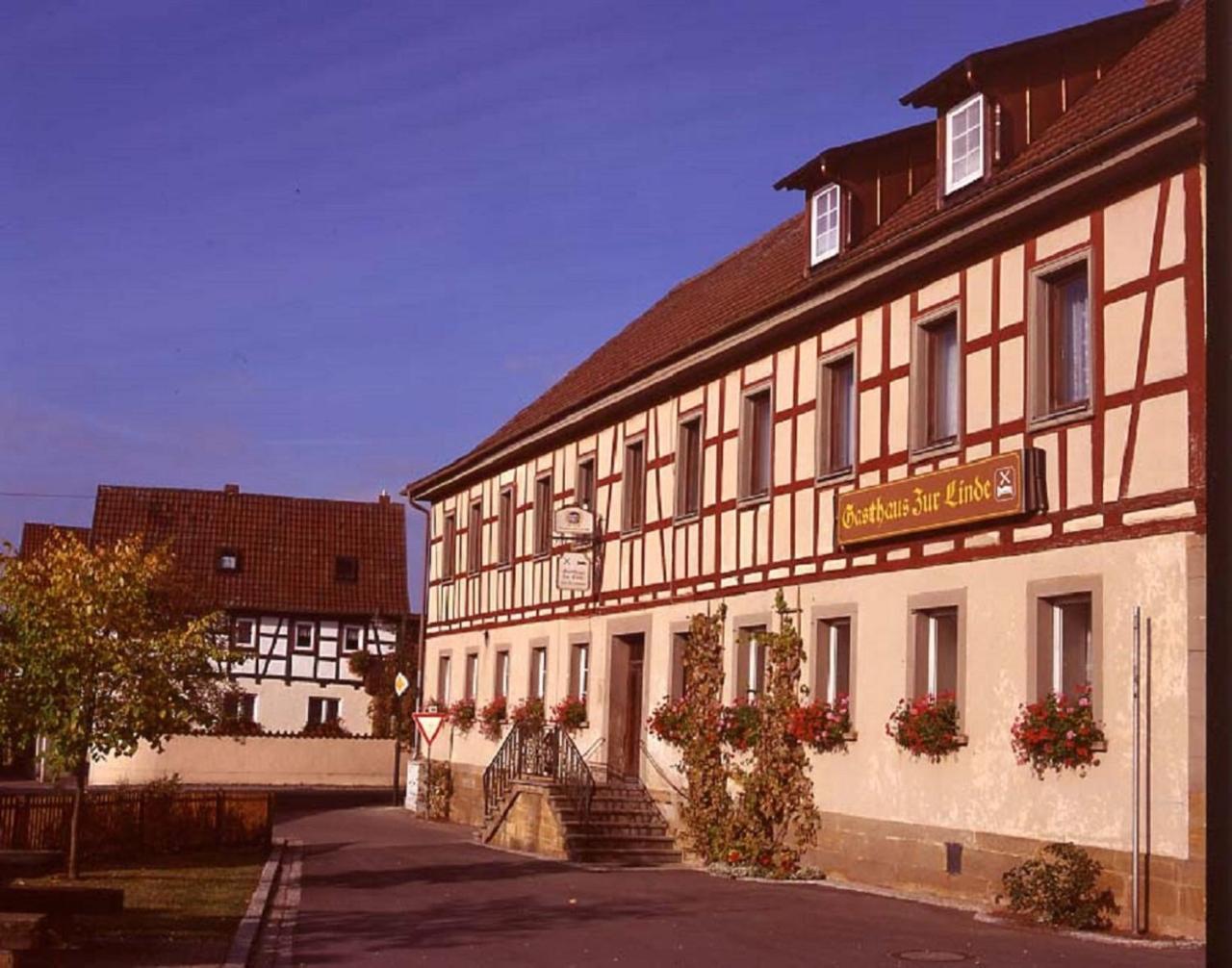 Landgasthof "Zur Linde" Irmelshausen Exterior photo